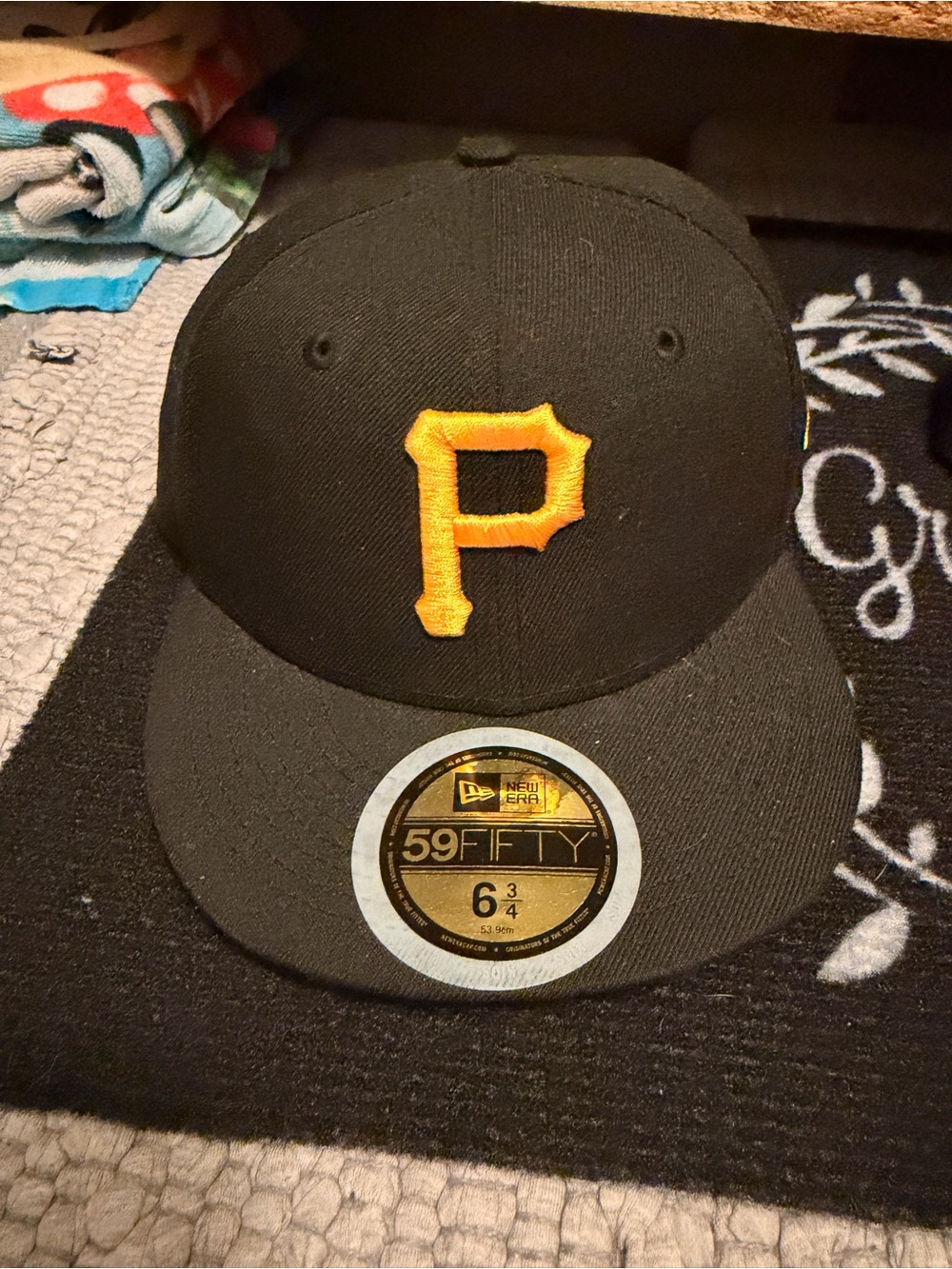 New Era Kids Pittsburgh 'P' Logo Black and Gold Fitted Hat